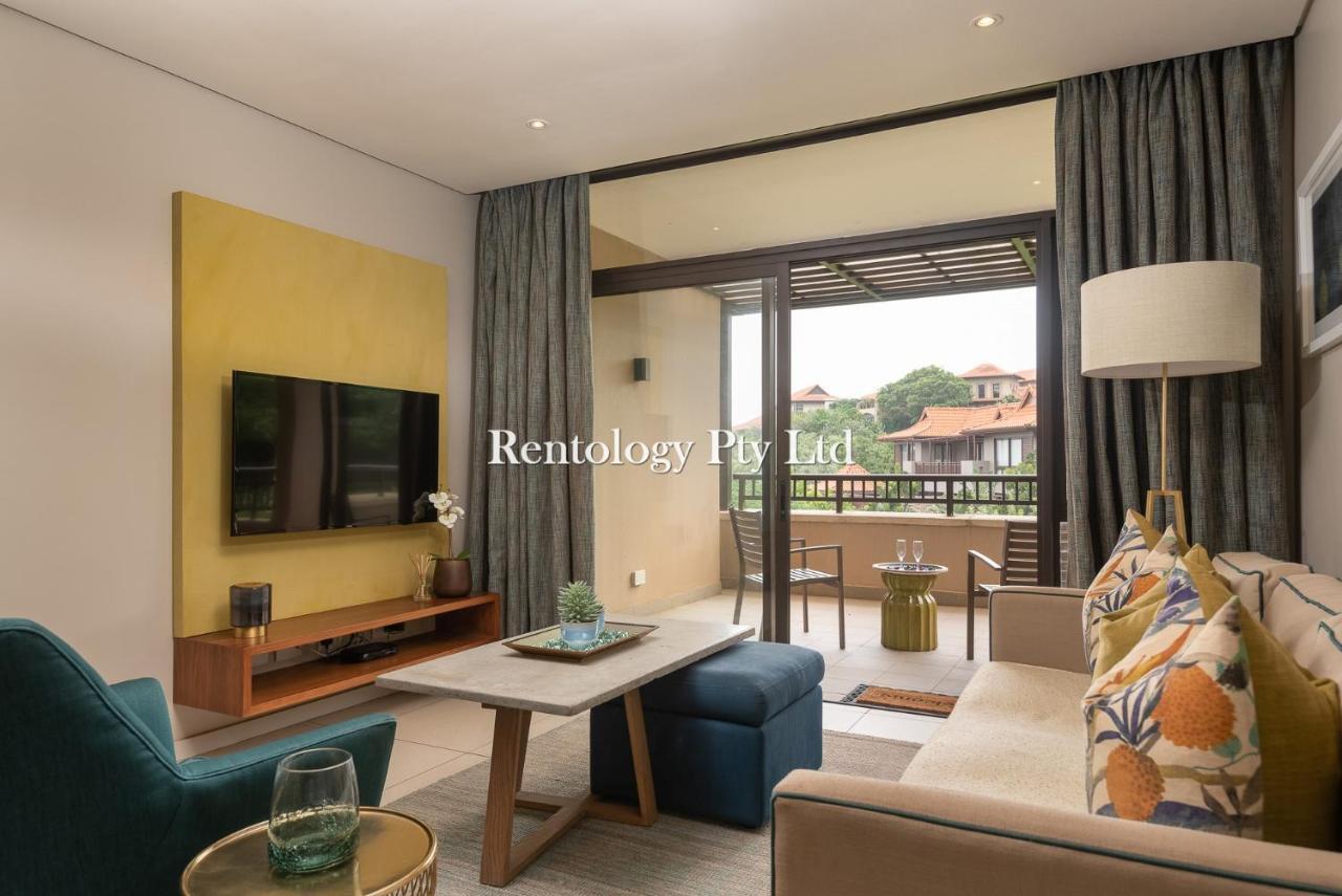 Striking 2 Bed Zimbali Sea-view Apartment *